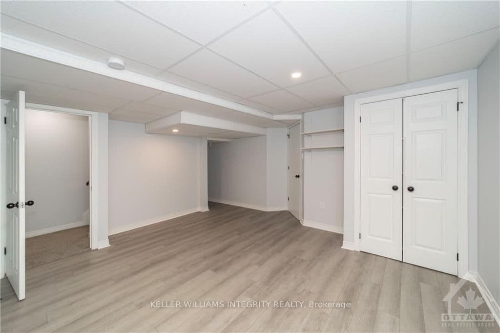 11 NOBLETON Avenue photo 23