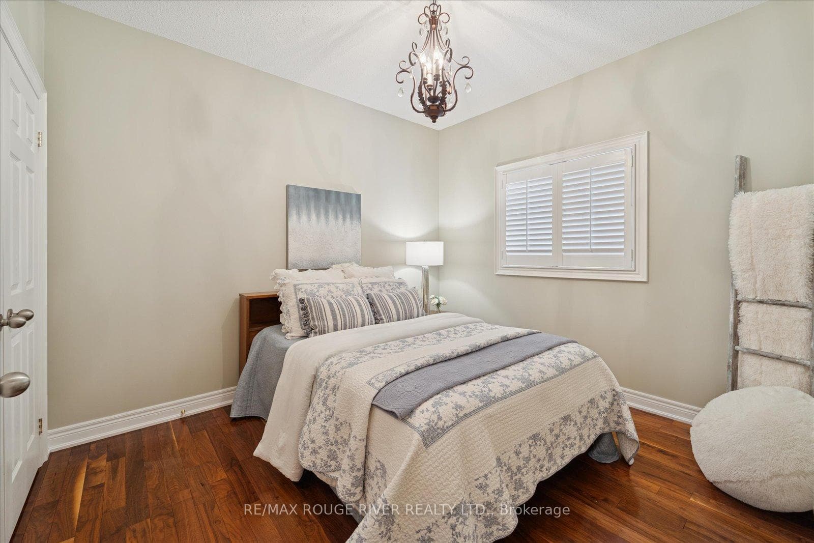 45 Pebblebrook Crescent photo 29
