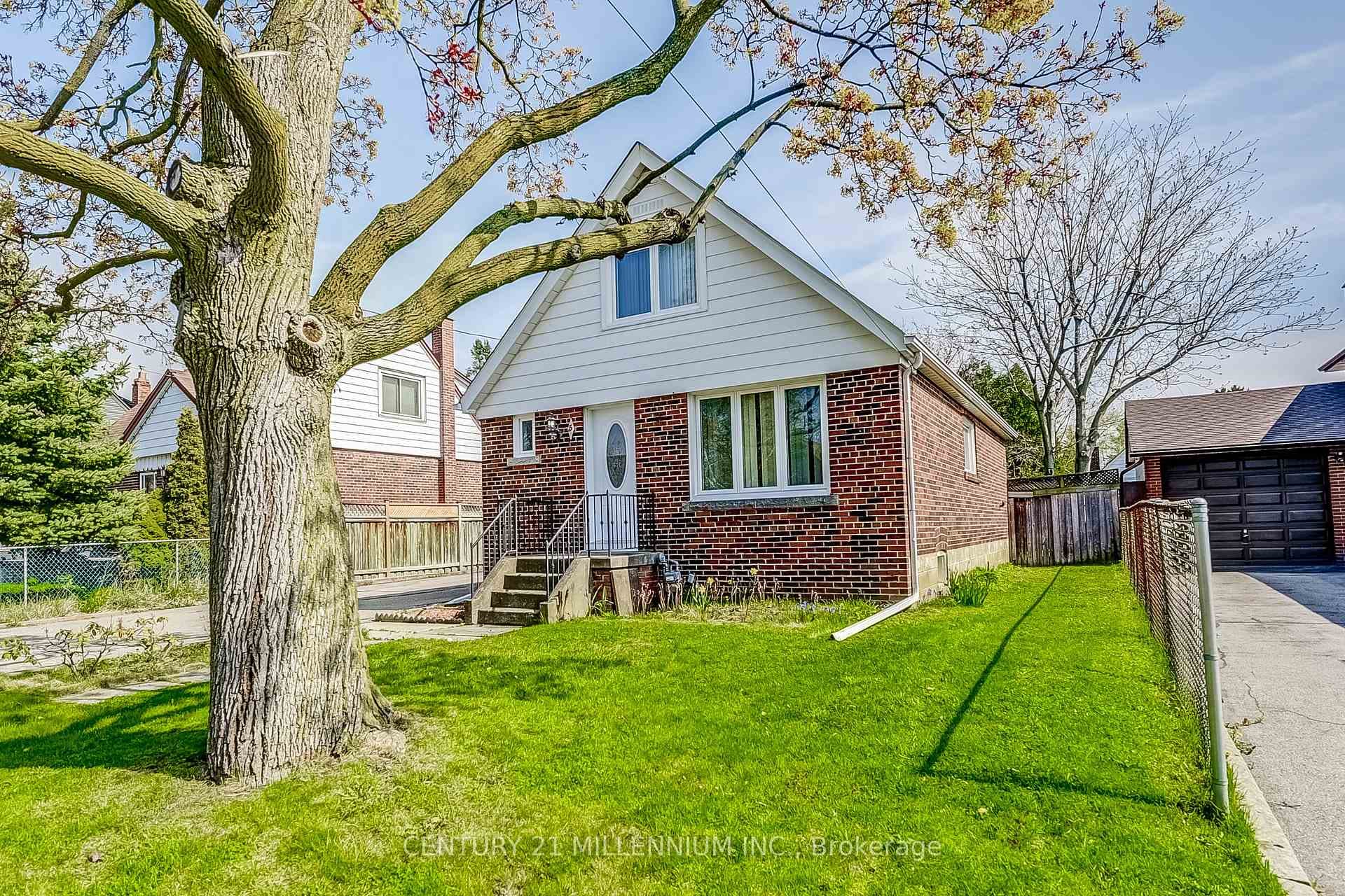 5 Noranda Drive photo 3