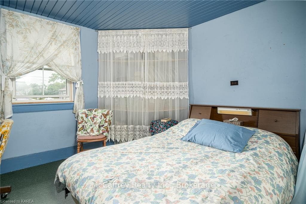 4 PEEL Street photo 22