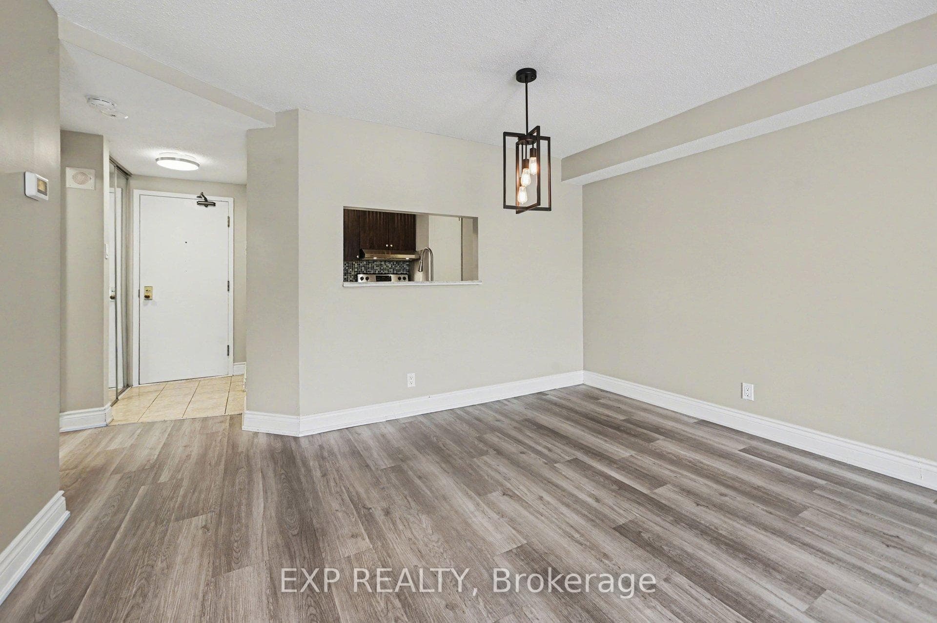 80 Sandcastle Drive Unit 404 photo 6