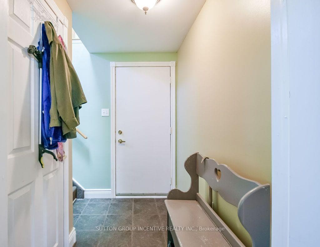 10 Palling Lane photo 38