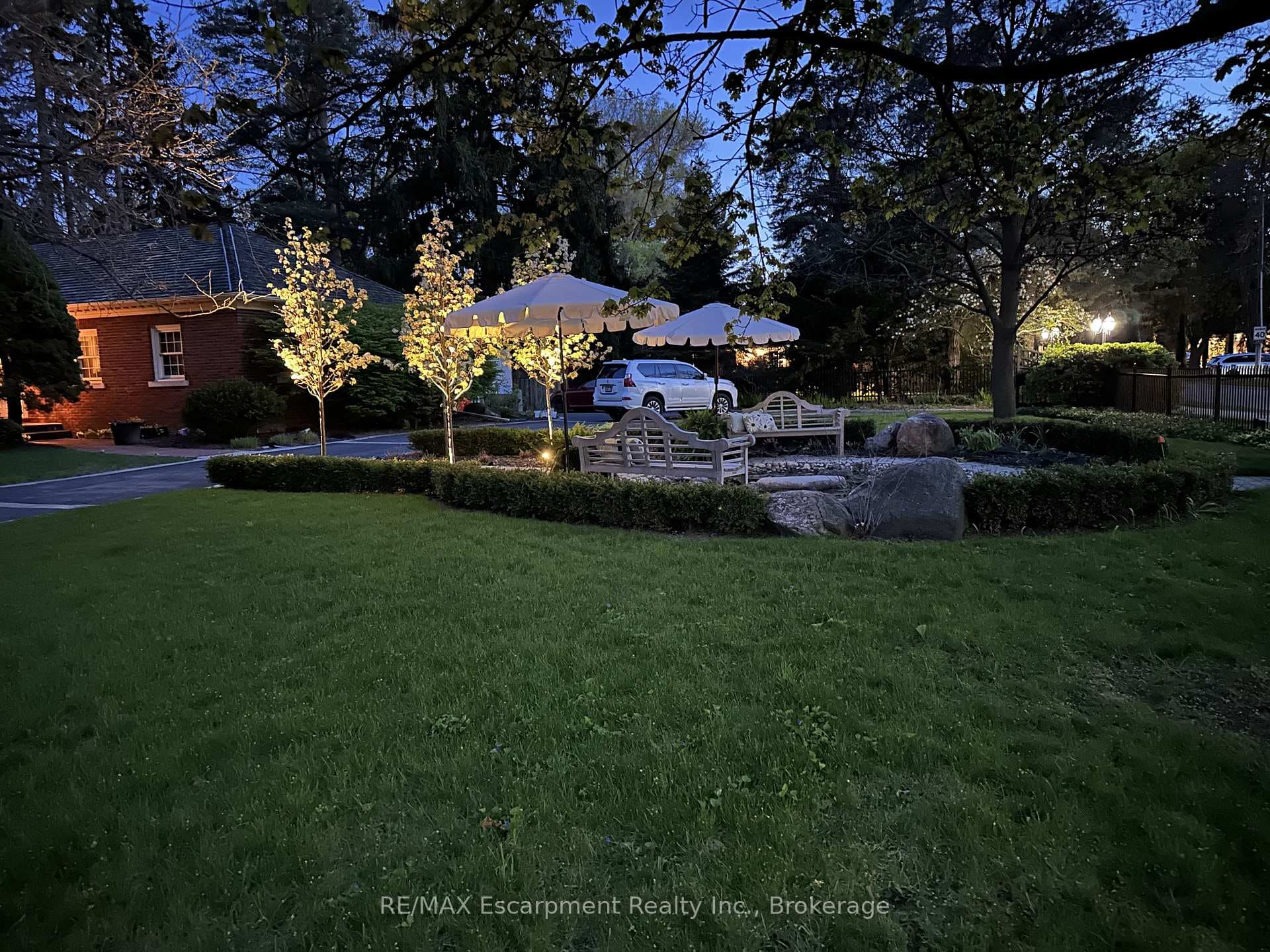 488 Macdonald Road photo 18
