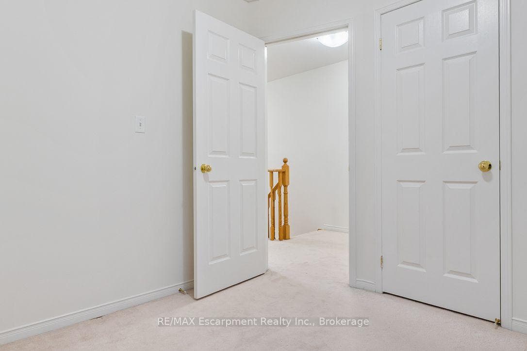 8 JIM BAIRD Mews photo 46