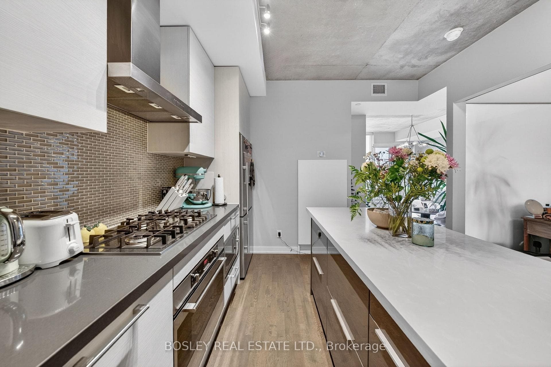 60 Haslett Avenue Unit 301 photo 4