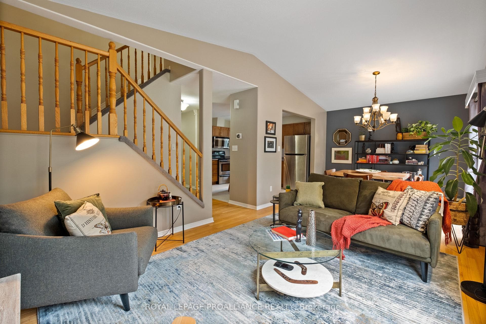 1427 Thornwood Crescent photo 16