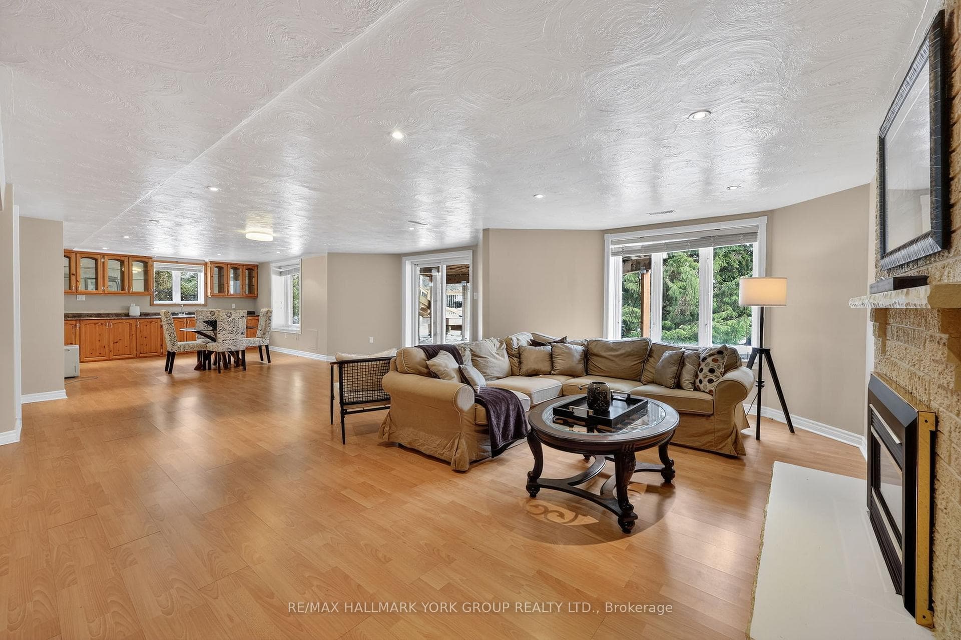 290 Binns Avenue photo 18