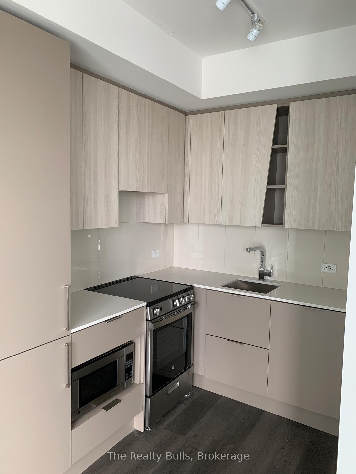 3900 Conferderation Parkway Unit 1610 photo 3