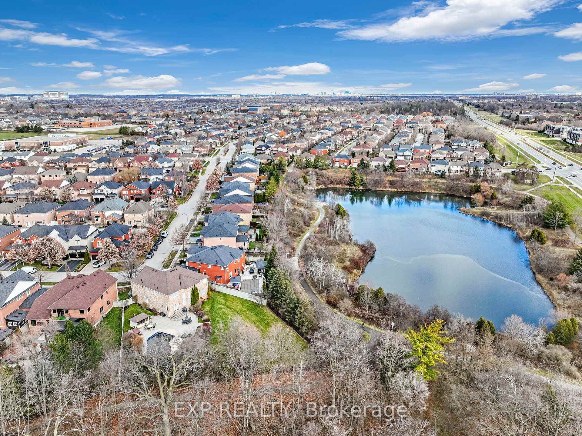 2476 Hemmford Drive photo 38