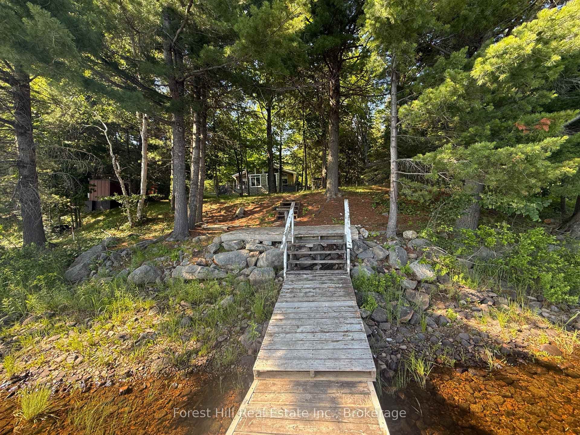 935 Limberlost Road photo 48