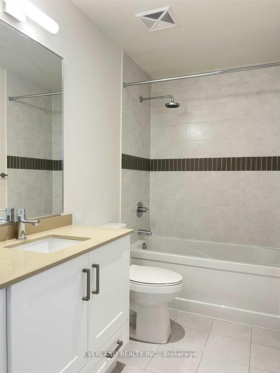 99 John Street Unit 501 photo 6