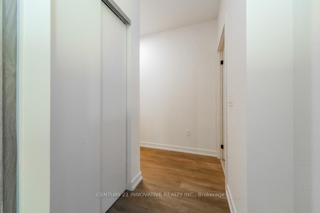 181 Sterling Road Unit 510 photo 35