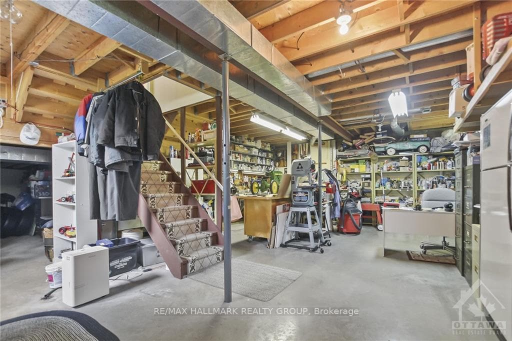 54 BUTTERFIELD Road photo 25