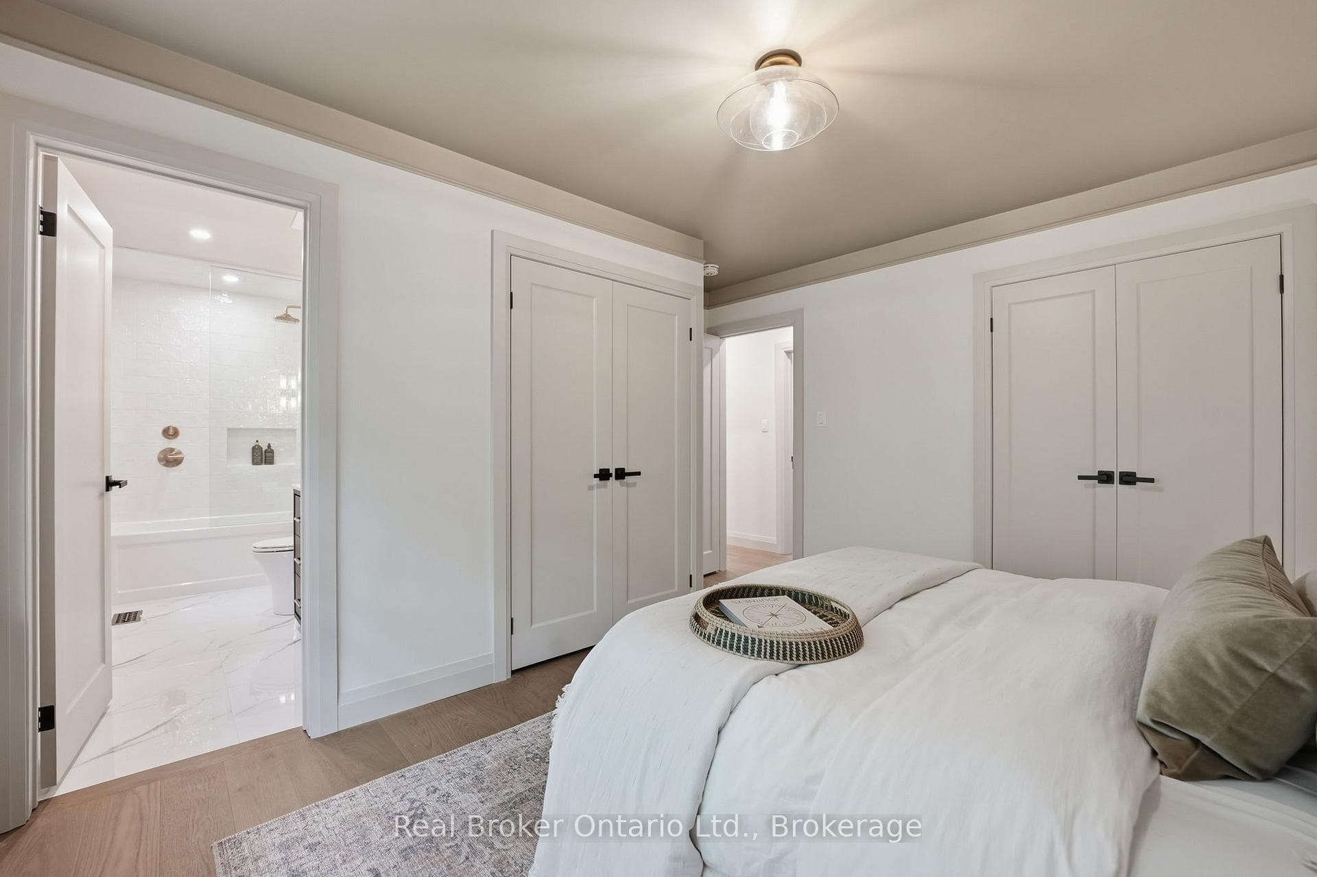 571 Leonard Court photo 22