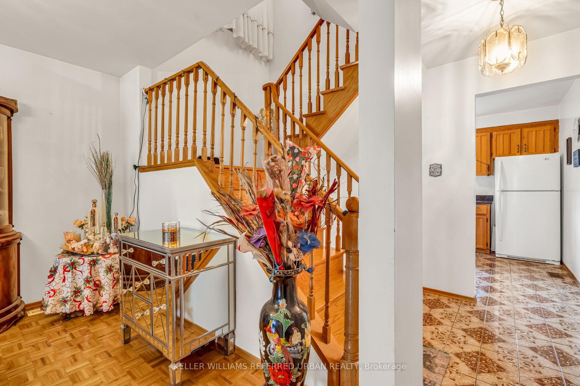 826 Ossington Avenue photo 20