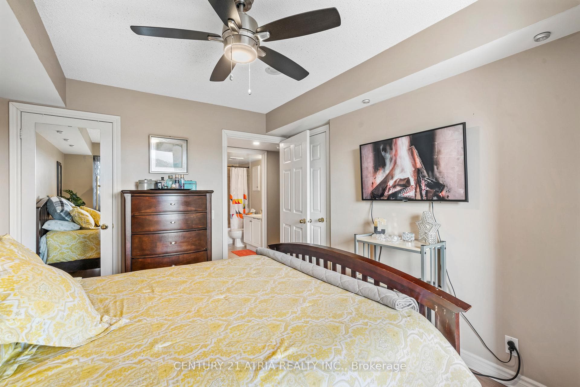 1720 Eglinton Avenue Unit 623 photo 25