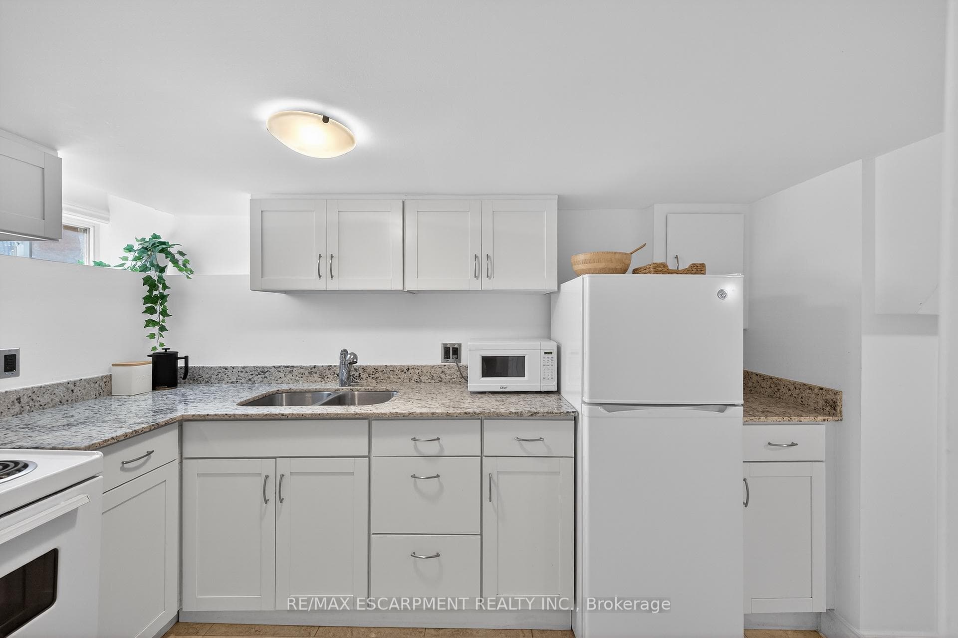 33 Homewood Avenue photo 34