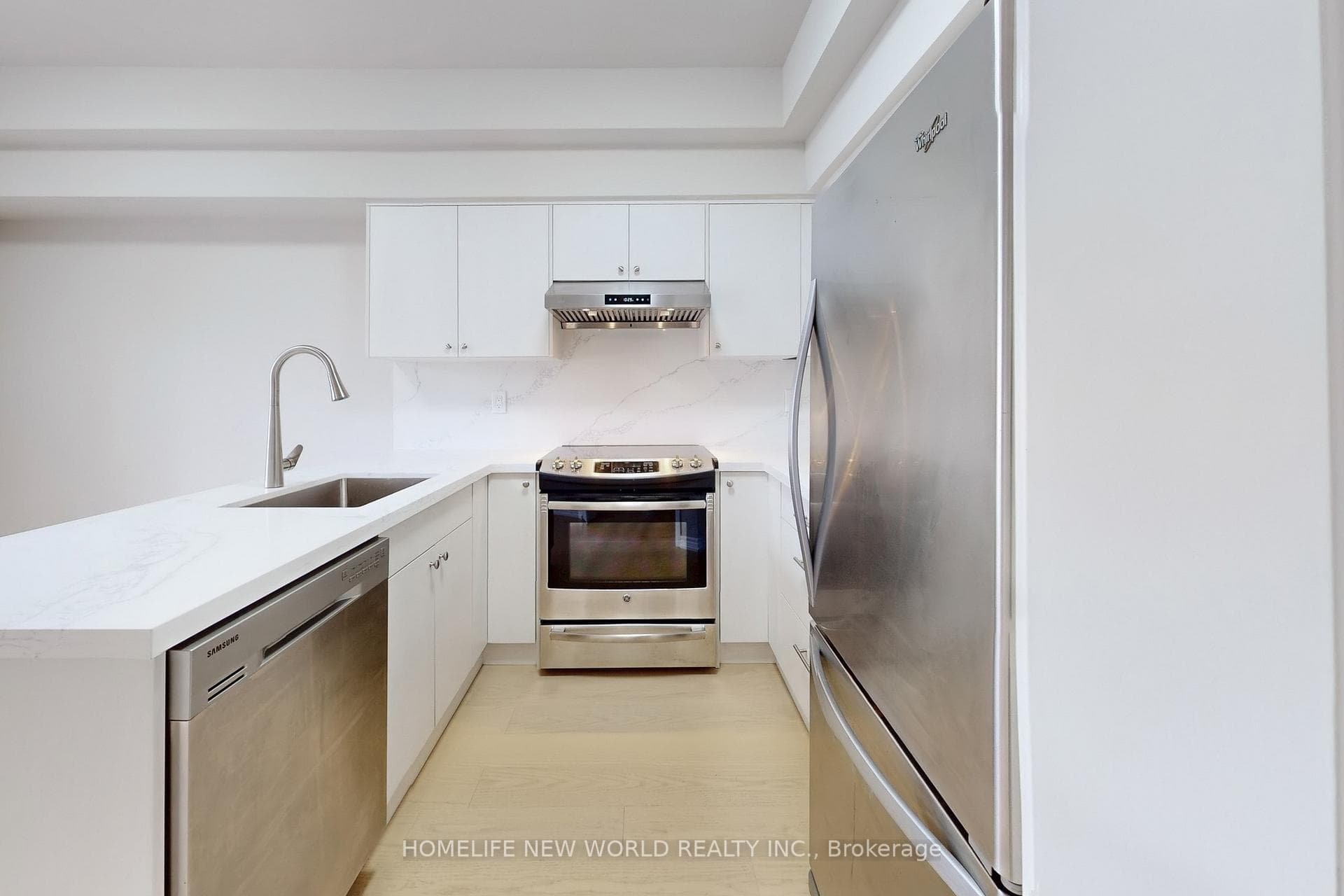 50 Bluewater Court photo 10