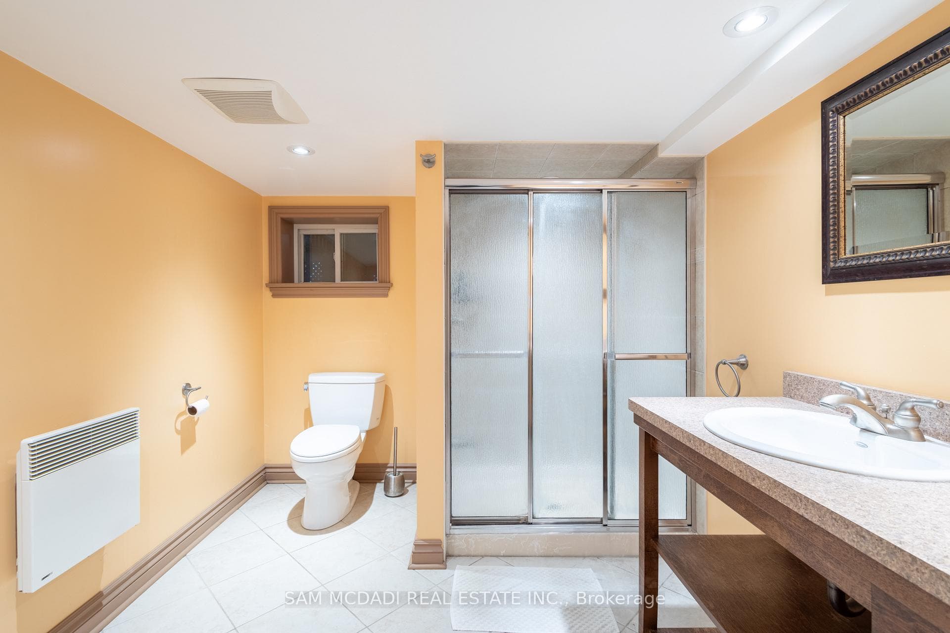 11 Brant Avenue photo 31
