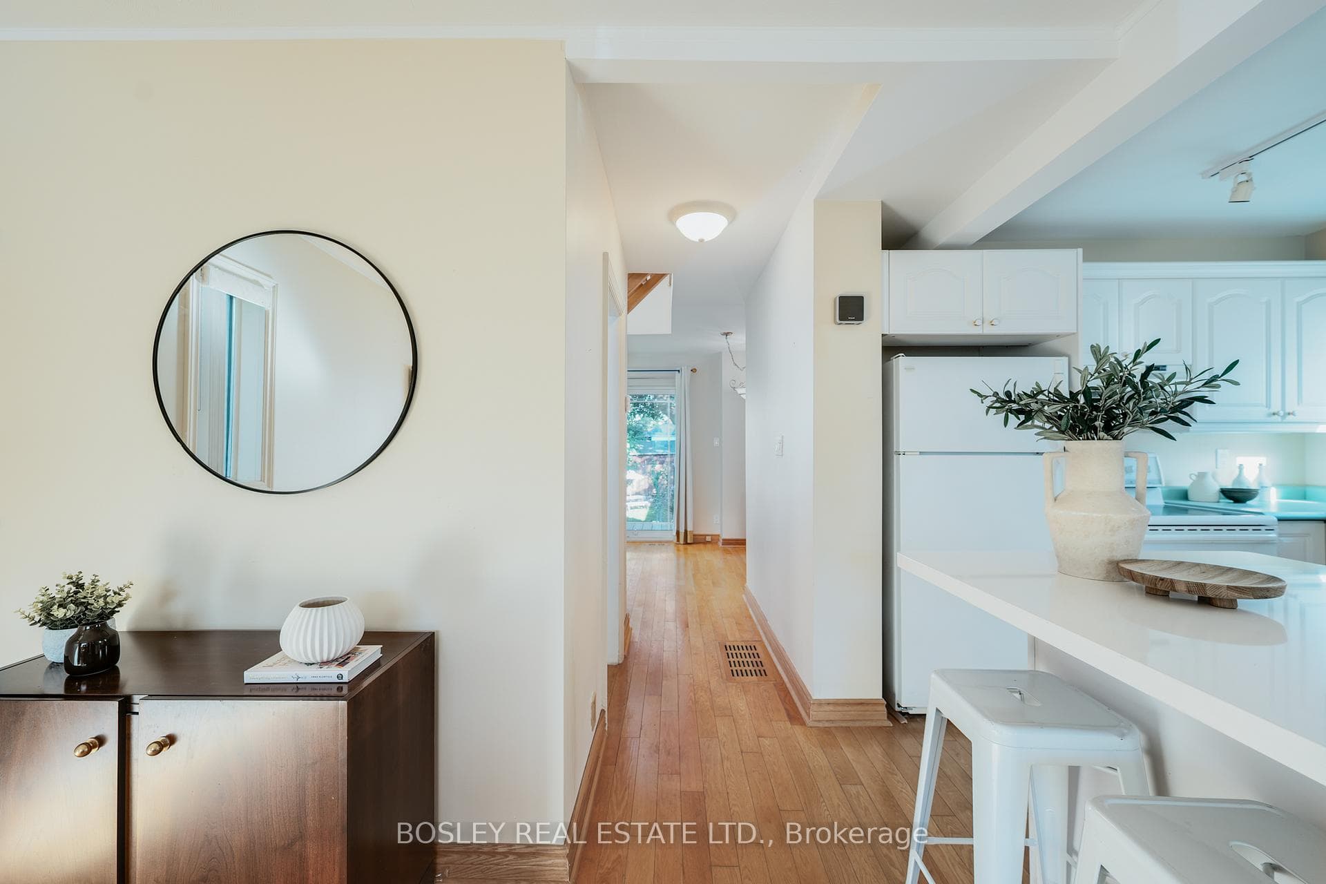 309 Warden Avenue photo 10