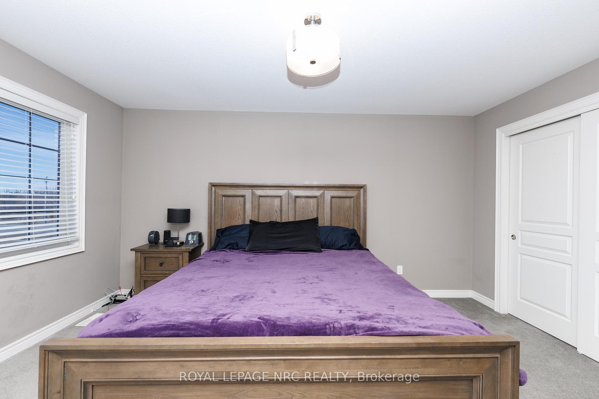 205 Cardinal Crescent photo 18