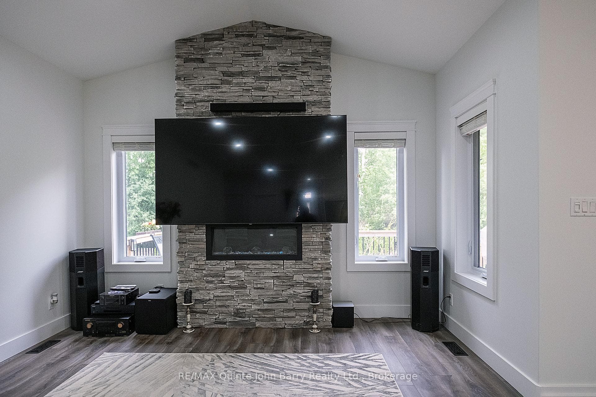 46 Birchmount Street photo 16