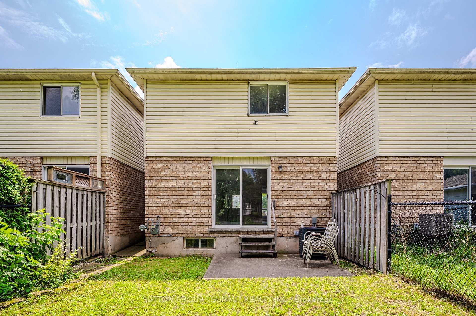 24 DANVILLE Avenue photo 33