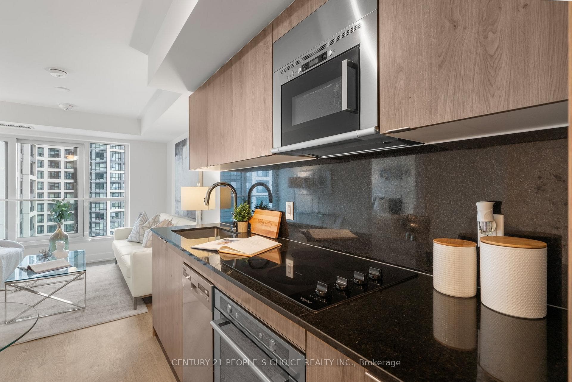 5 Mabelle Avenue Unit 2532 photo 17