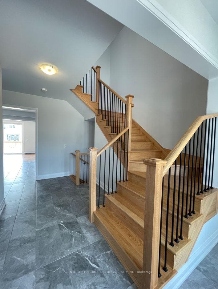 120 Cole Terrace photo 6