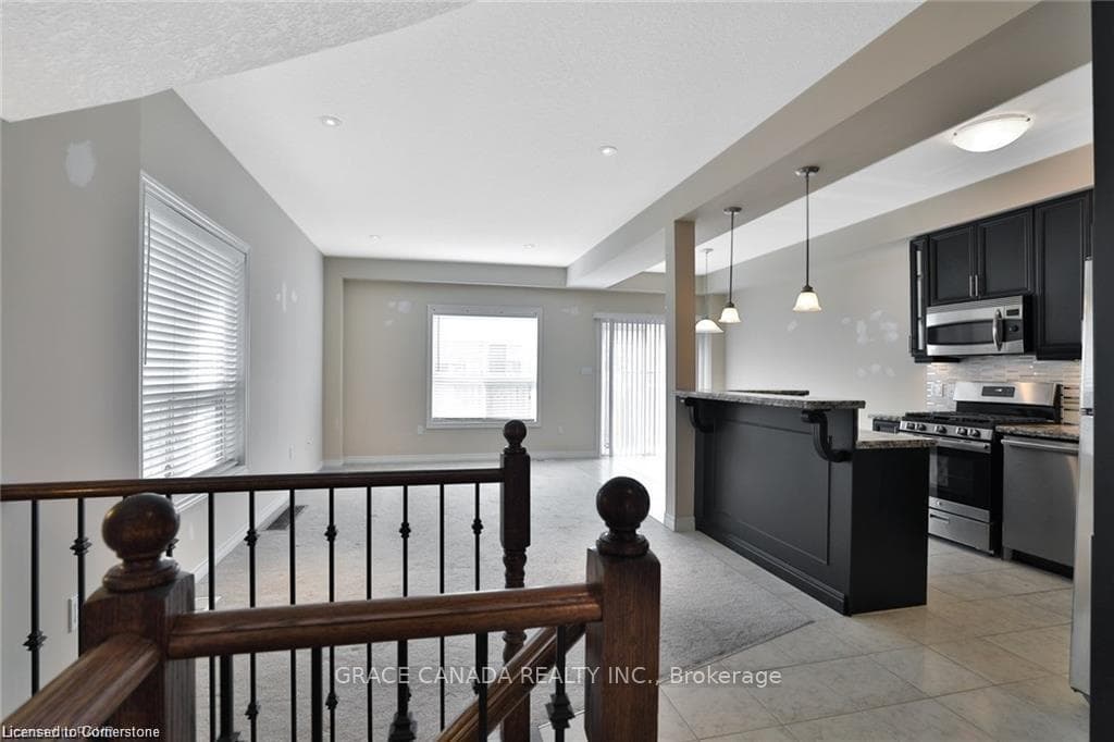 1472 Baseline Road photo 3