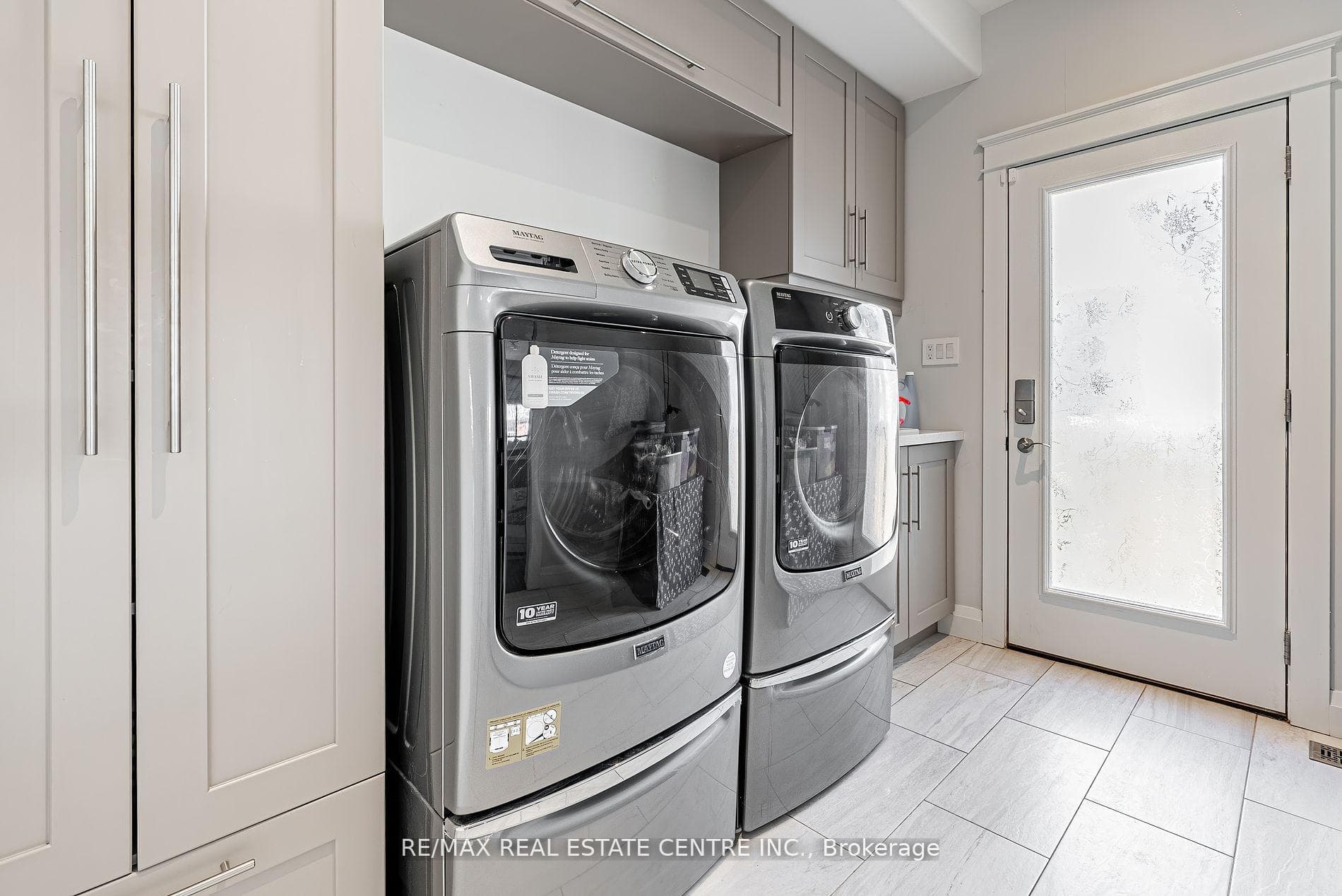 600 Maplehurst Avenue photo 43