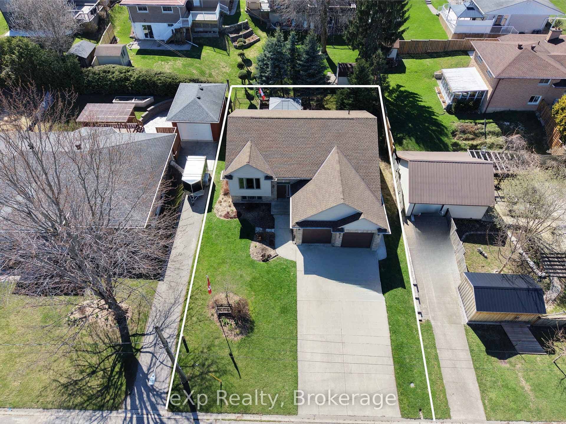 701 Alma Street photo 5