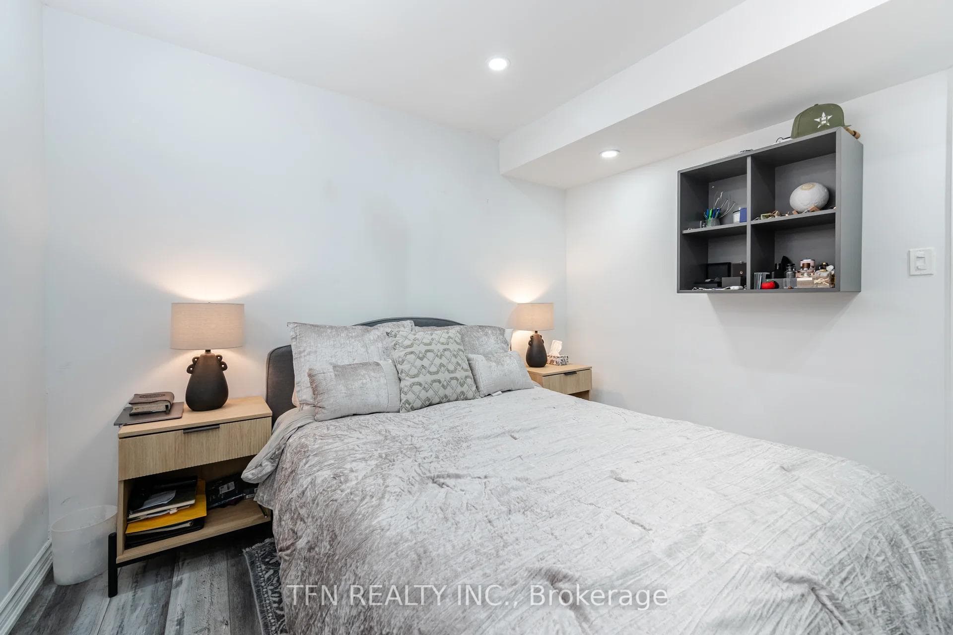 Staging from prior listing