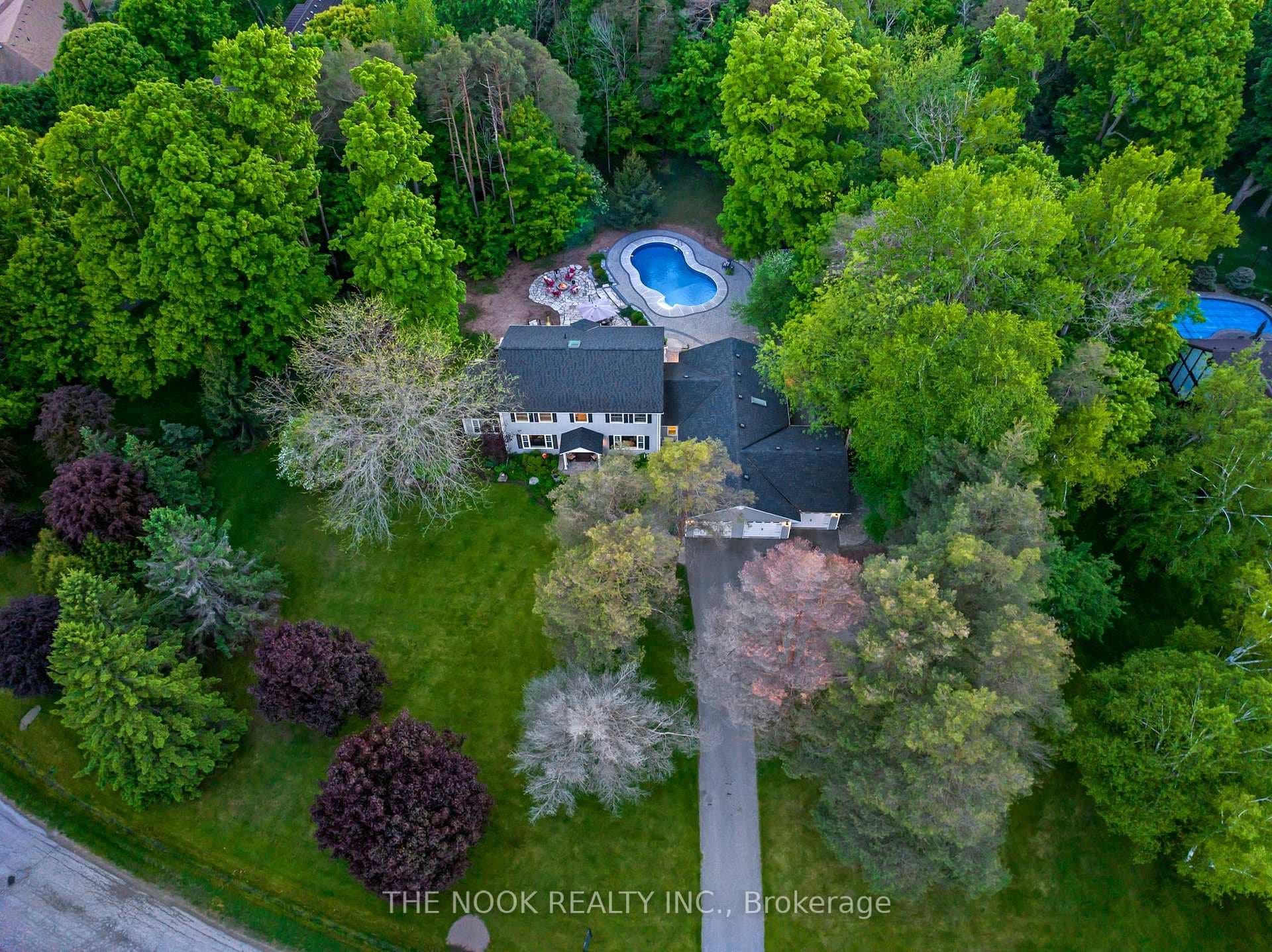 33 Castle Harbour Drive photo 6
