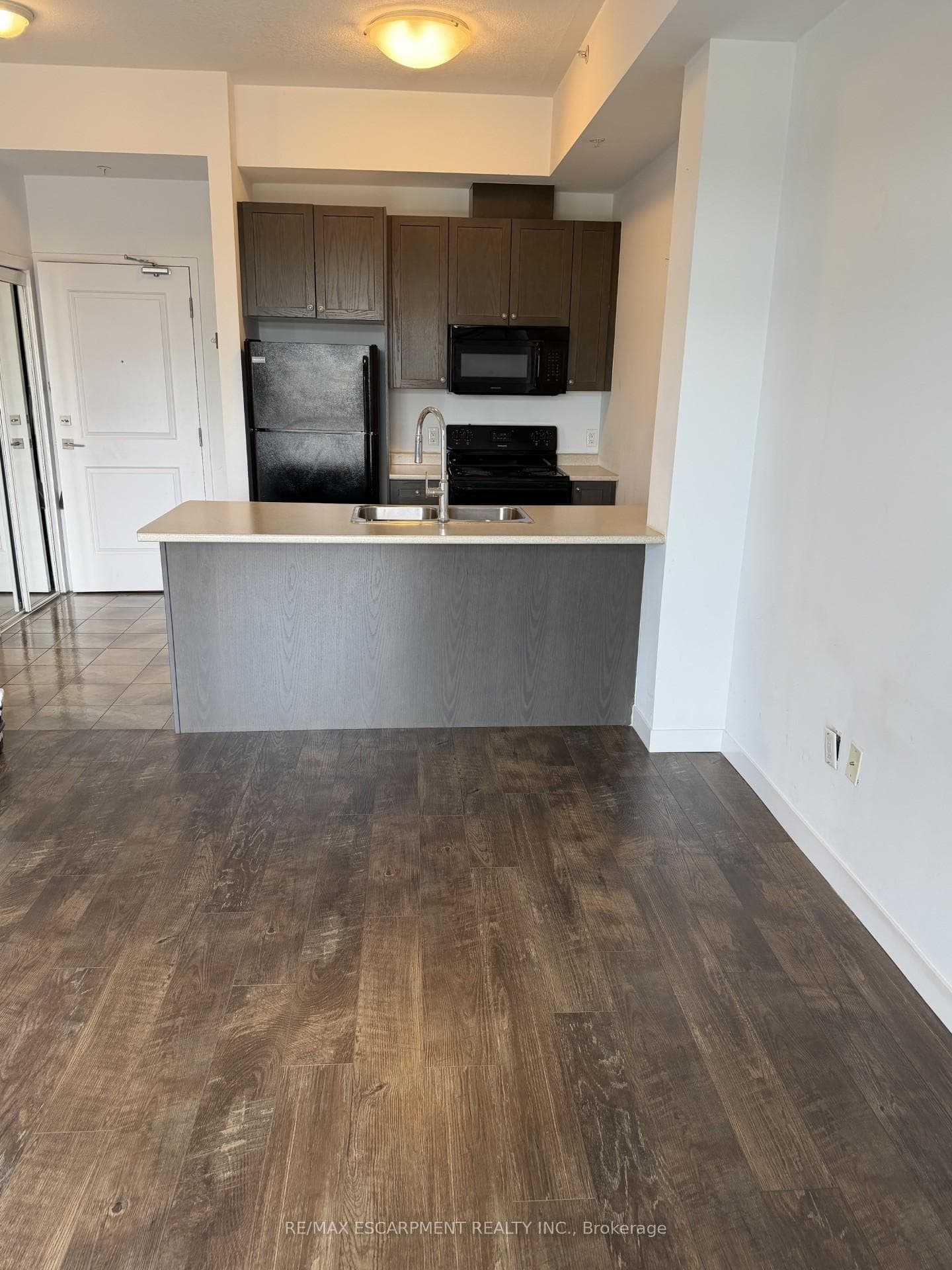 5010 Corporate Drive Unit 408 photo 8