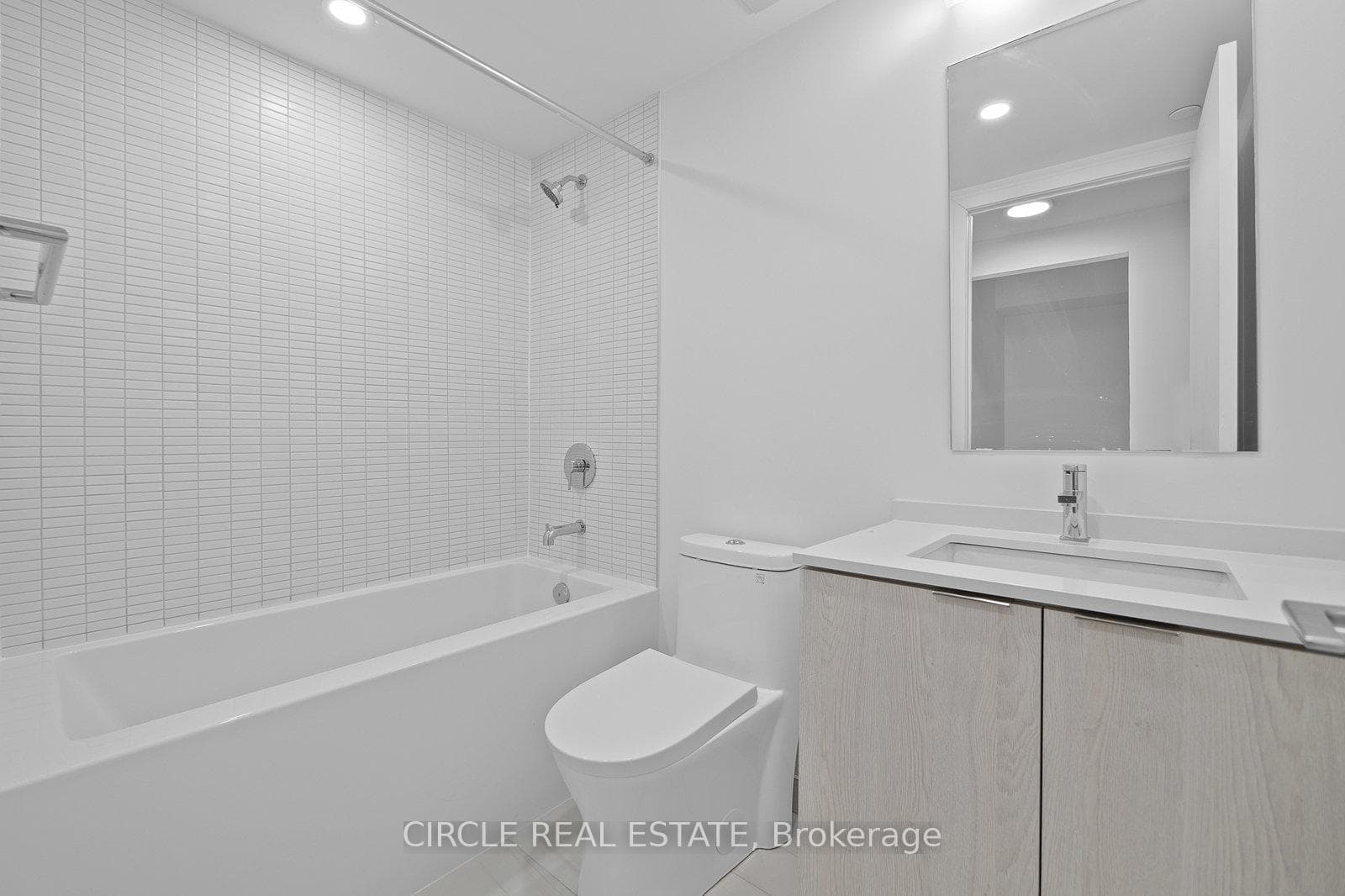 1 Jarvis Street Unit 1007 photo 8
