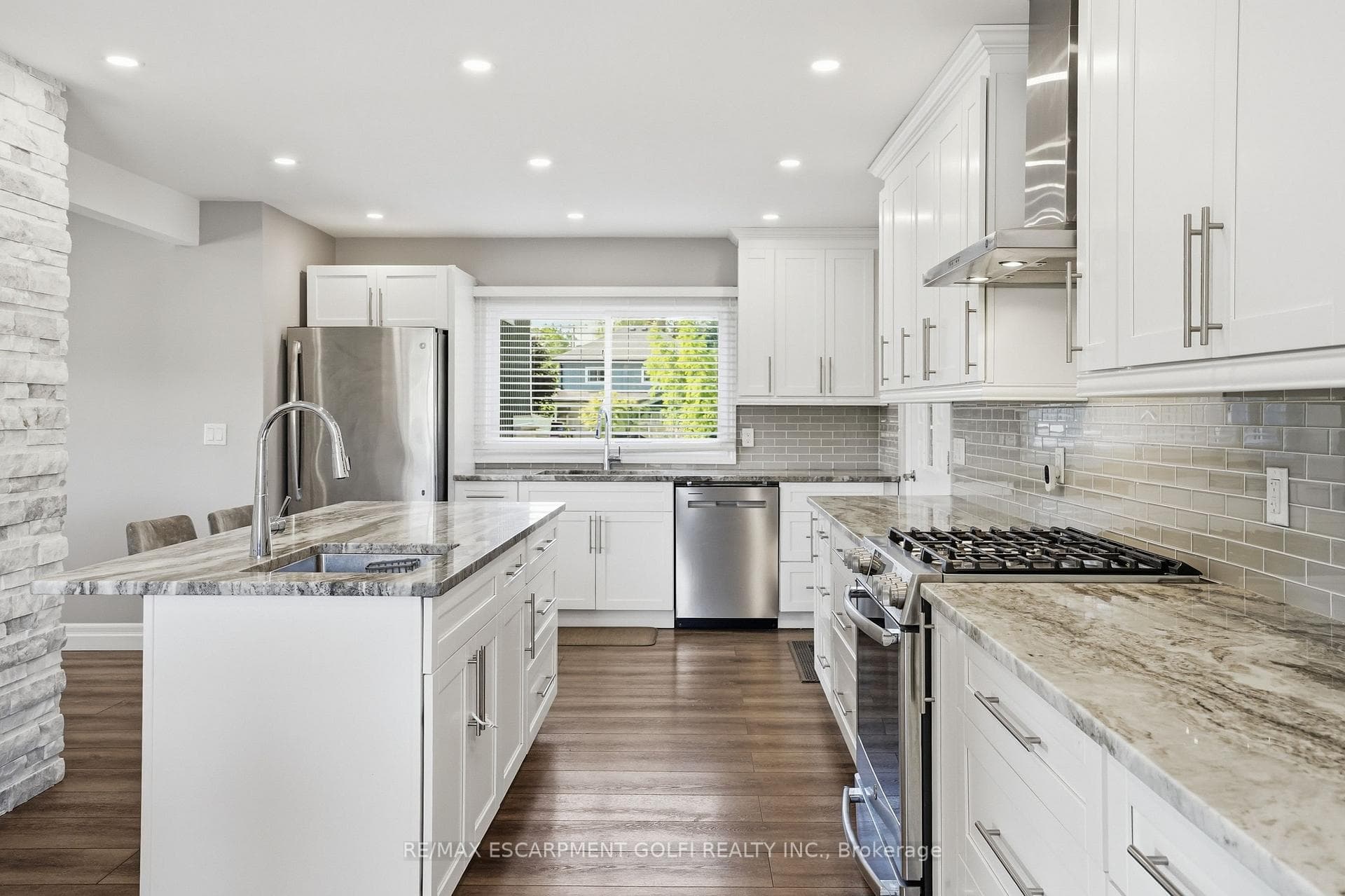 11404 Lakeshore Road Unit Upper photo 9