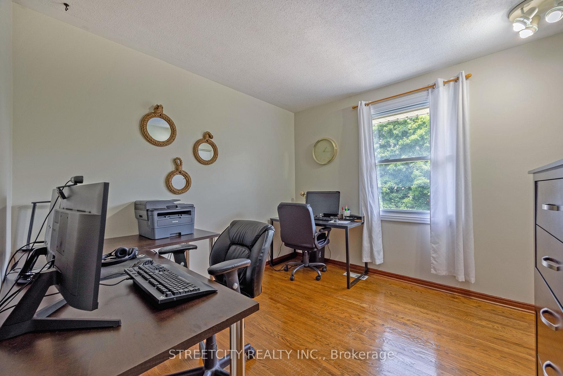 964 Farnham Road photo 26