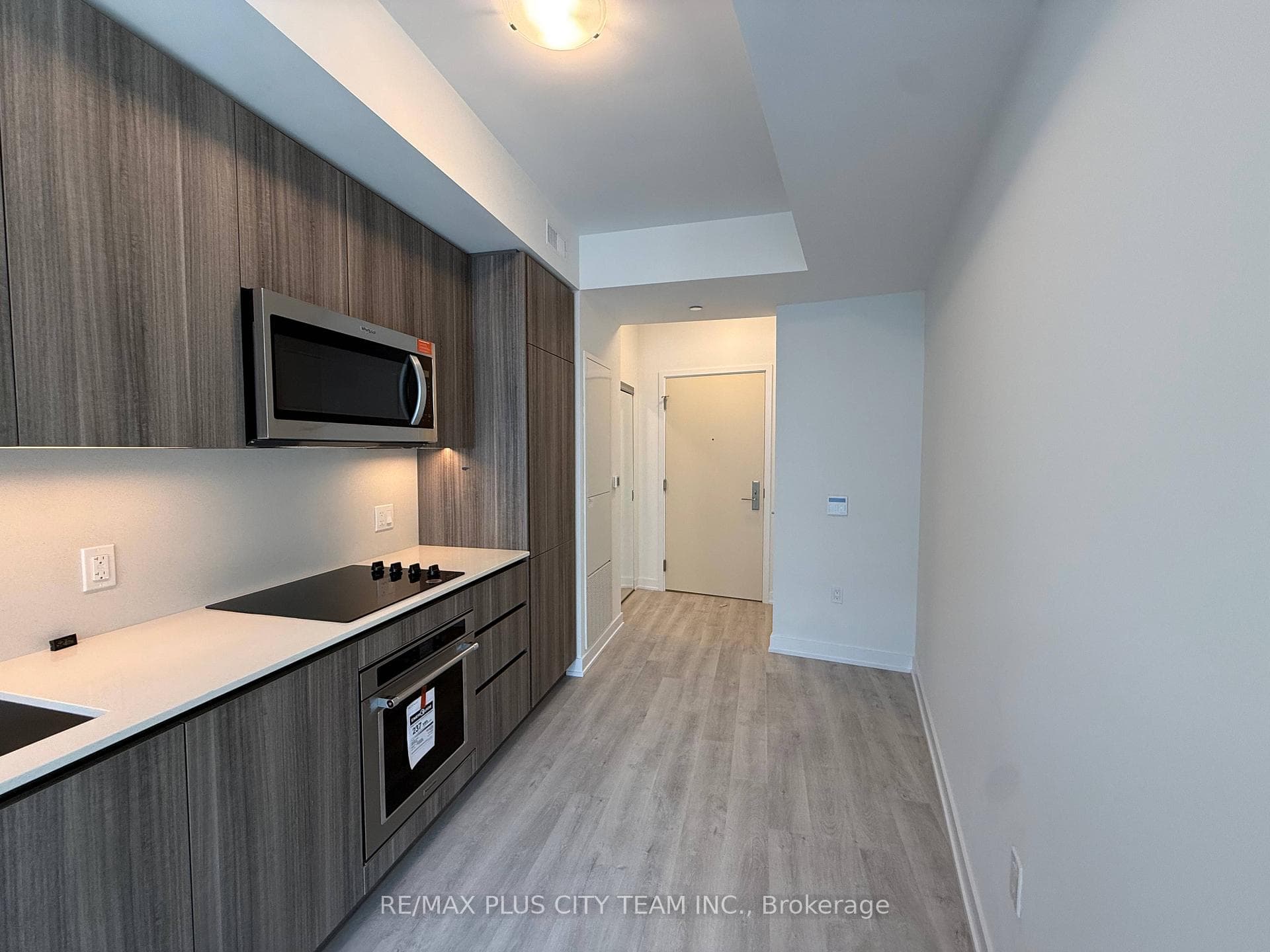 15 Richardson Street Unit 1007 photo 9