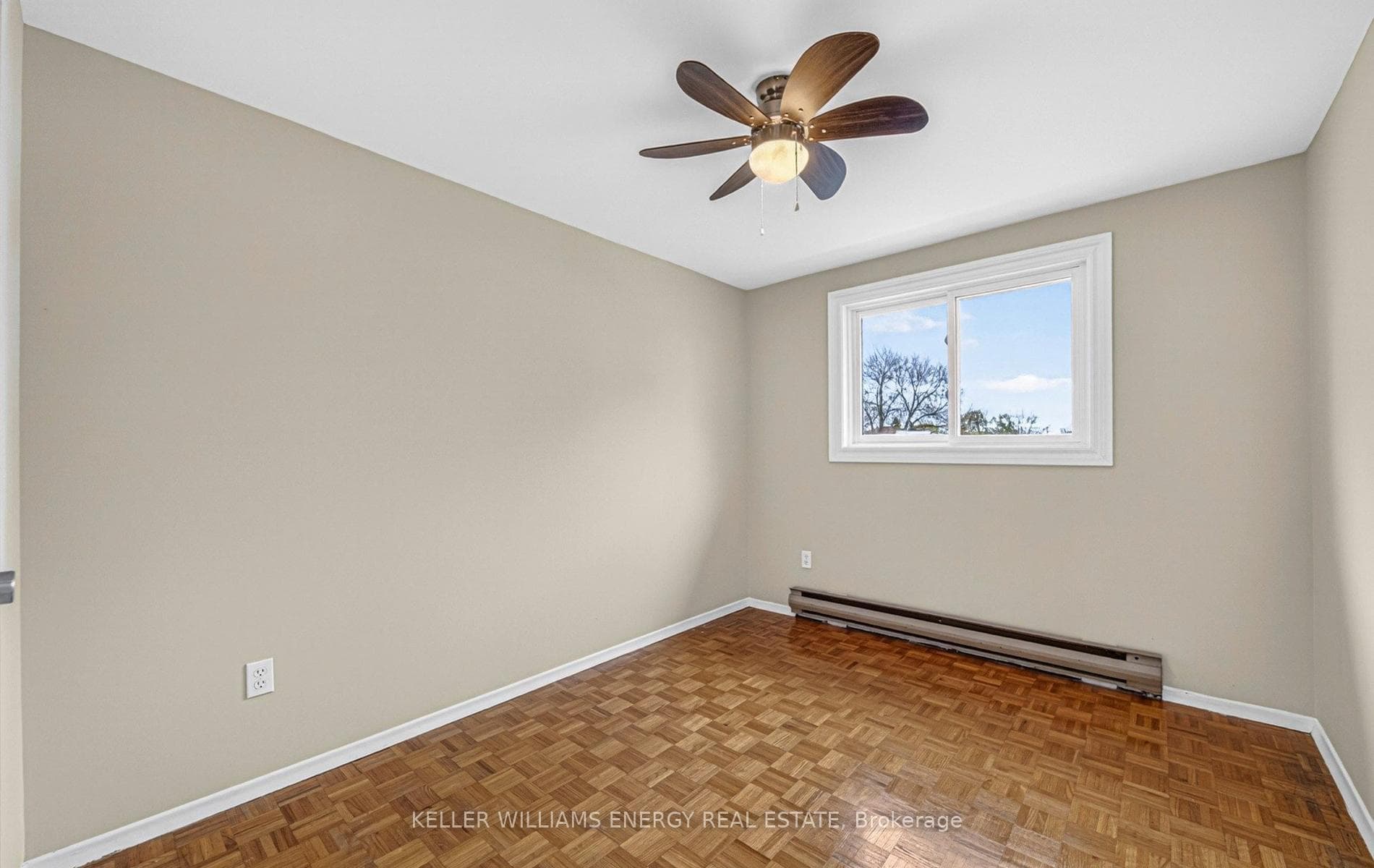 251 Kinmount Crescent photo 25