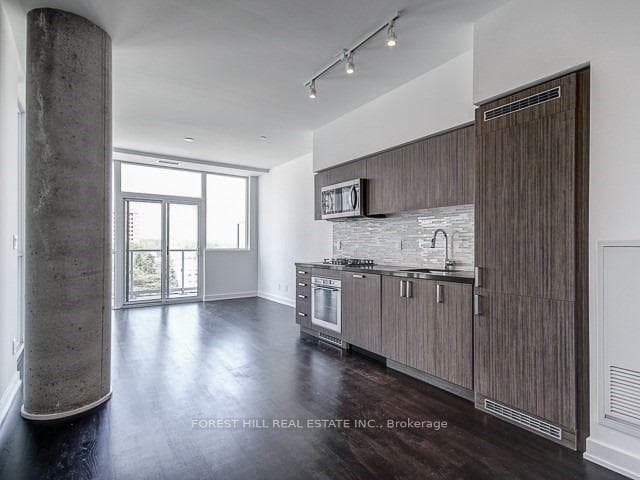 501 St Clair Avenue Unit 601 photo 5