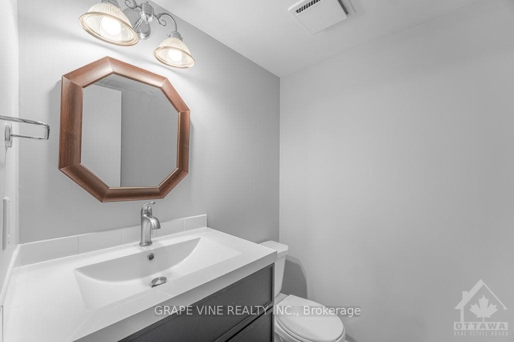 754 ST ANDRE Drive Unit 80A photo 13