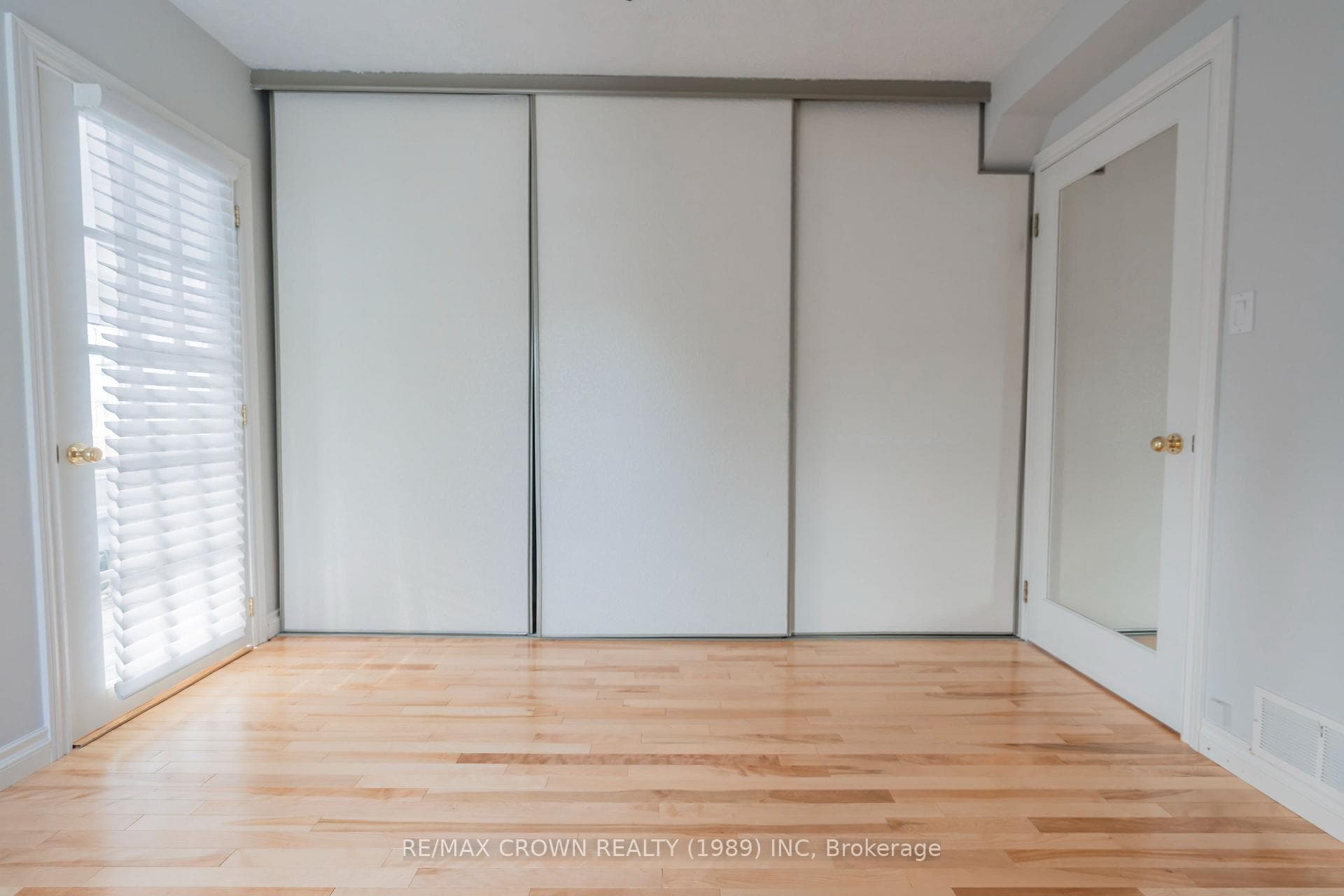 63 Bowman Avenue photo 24