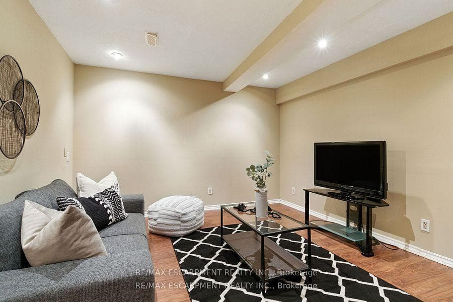 1860 Upper Gage Avenue Unit 14 photo 28