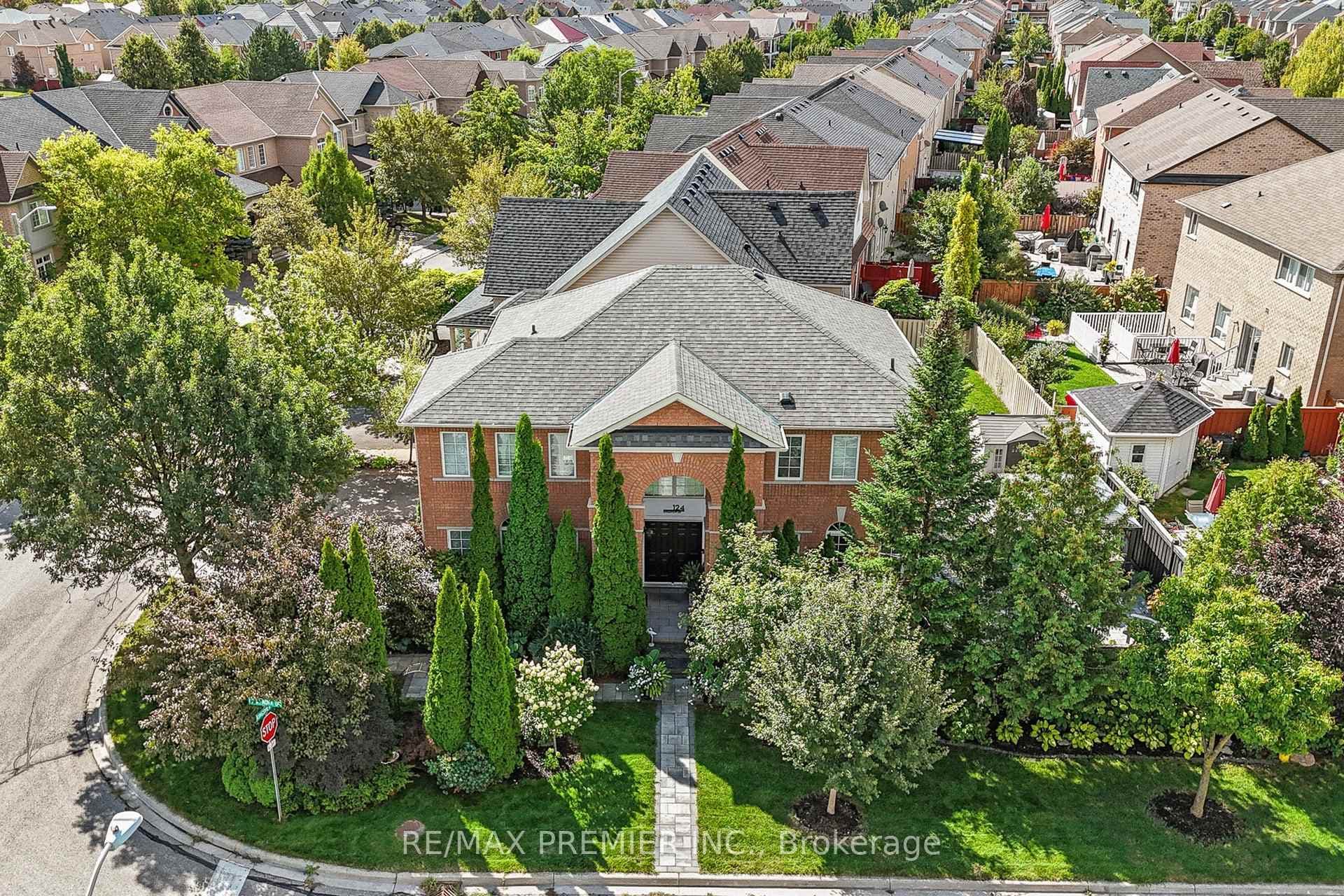 124 Kingsview Drive photo 40