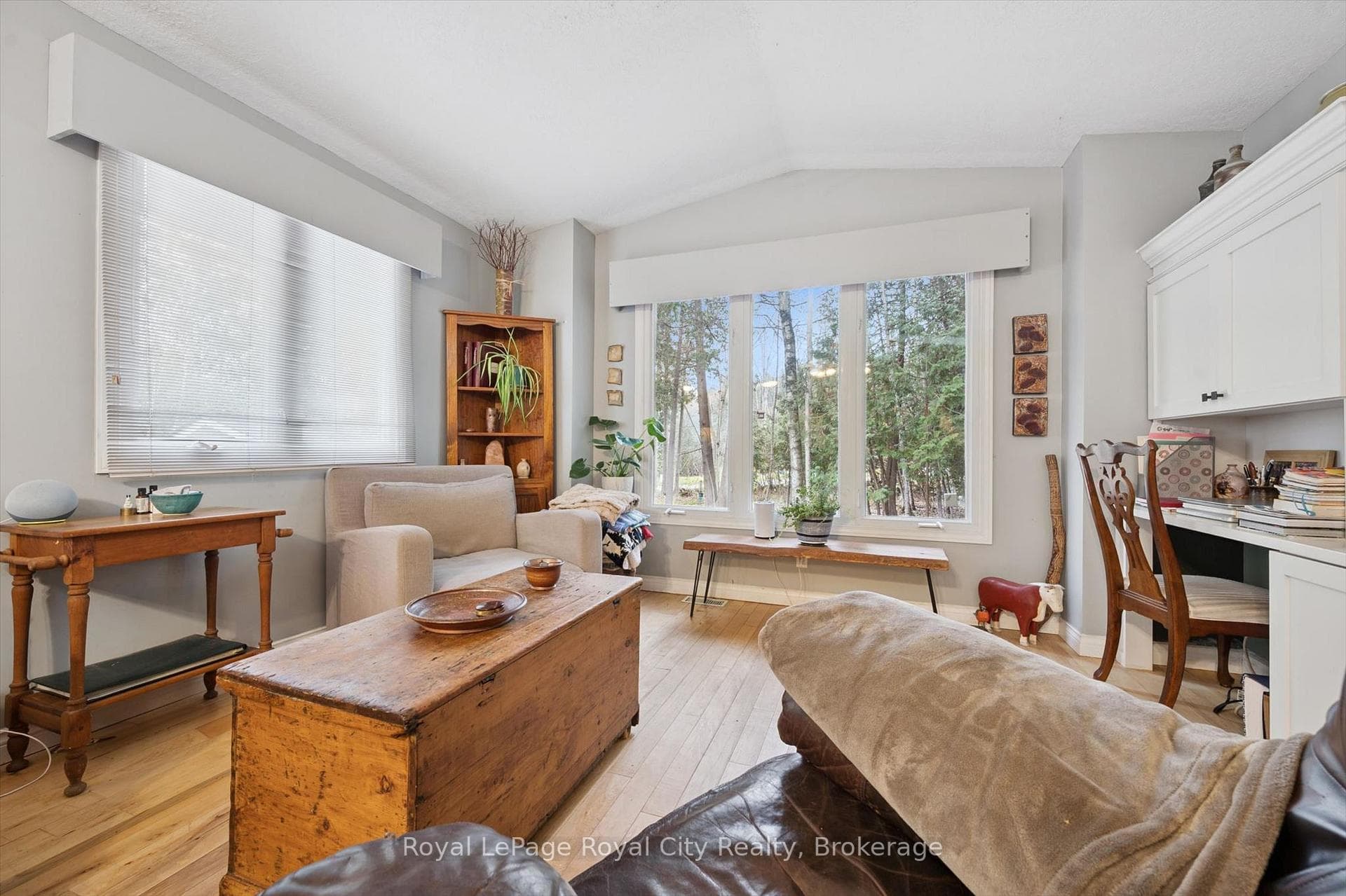 10 Spruce Avenue photo 12