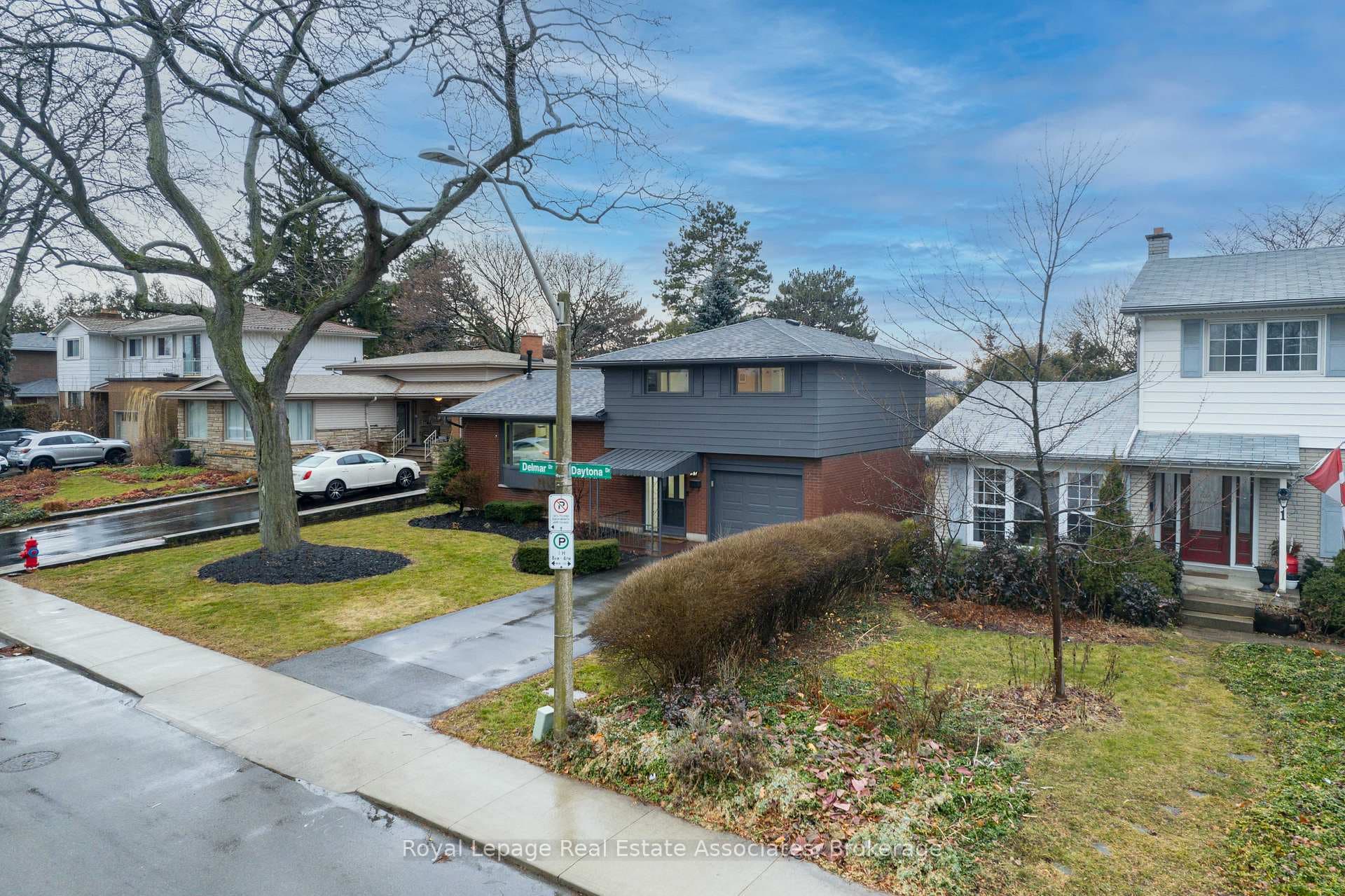 51 Delmar Drive photo 4