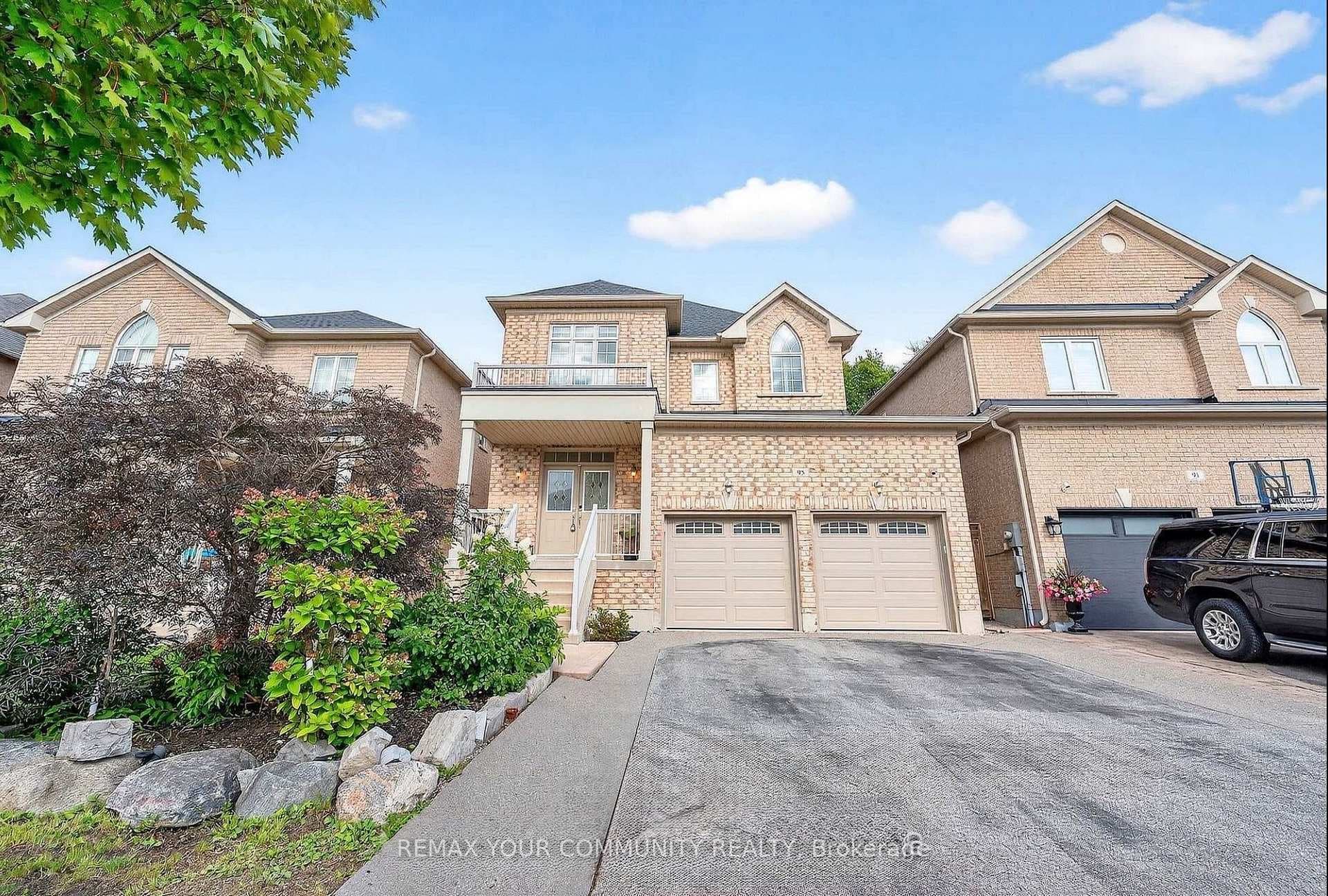 95 Chelsea Crescent photo 1