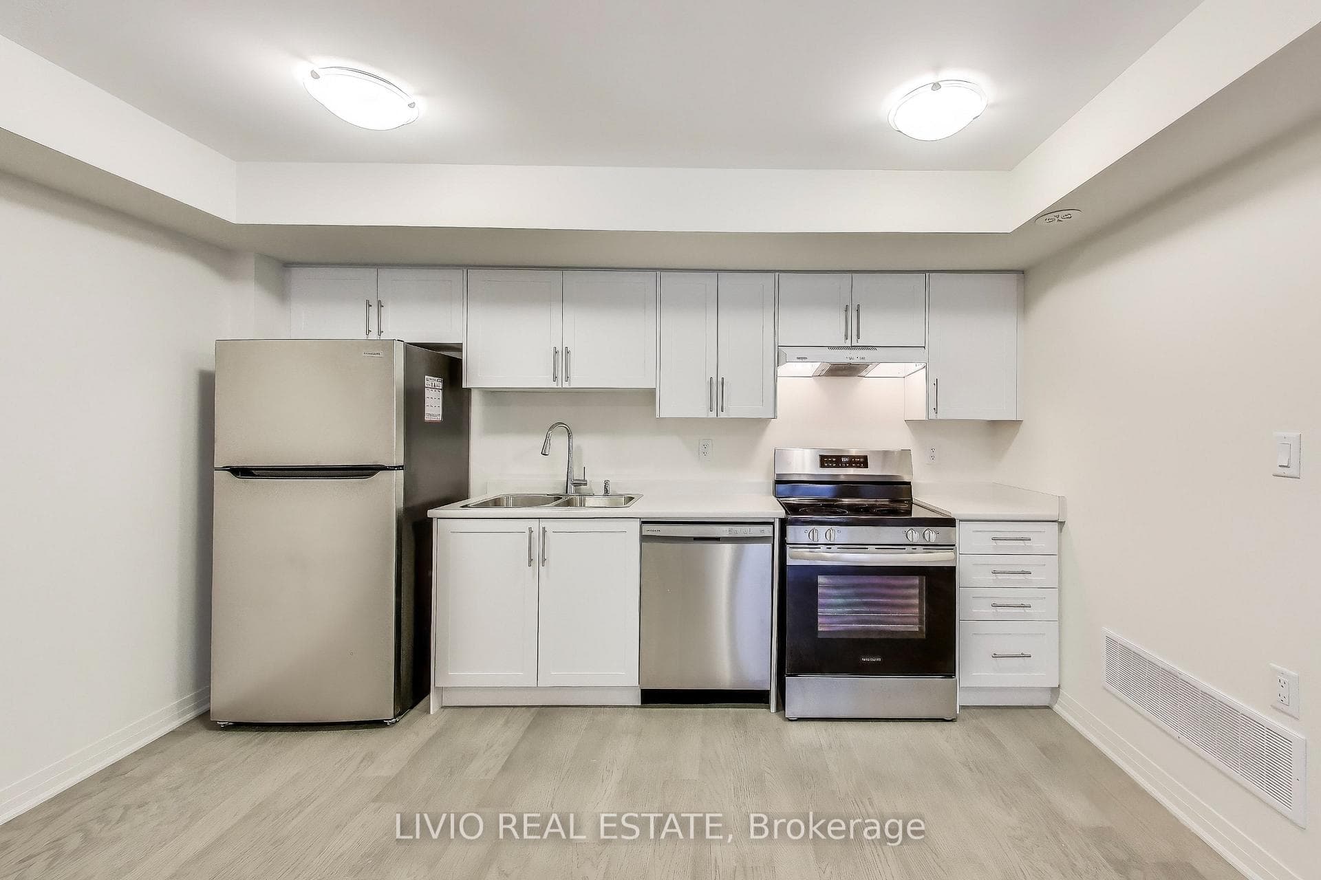 14 Lookout Drive Unit A photo 8