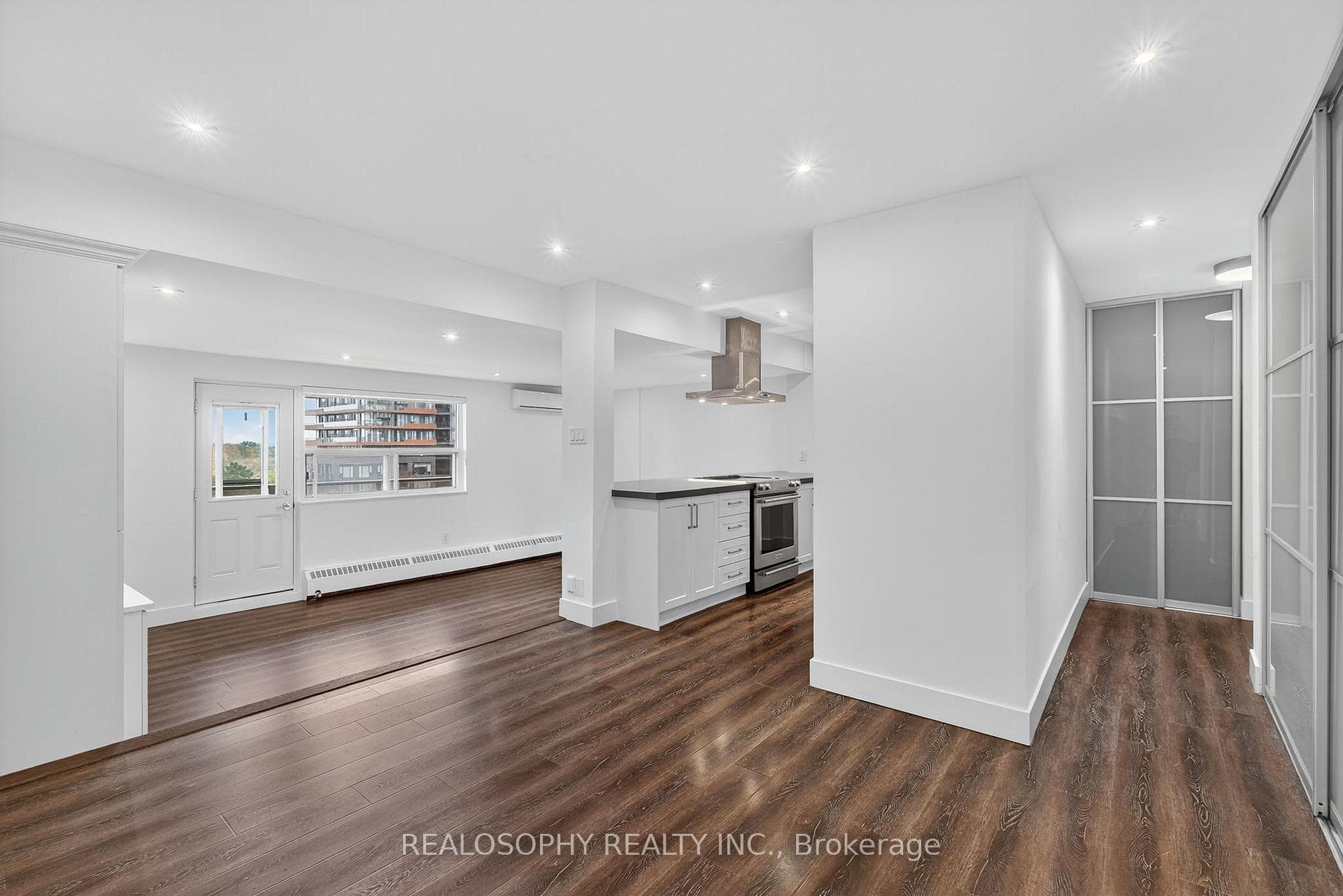 15 Elizabeth Street Unit 905 photo 12